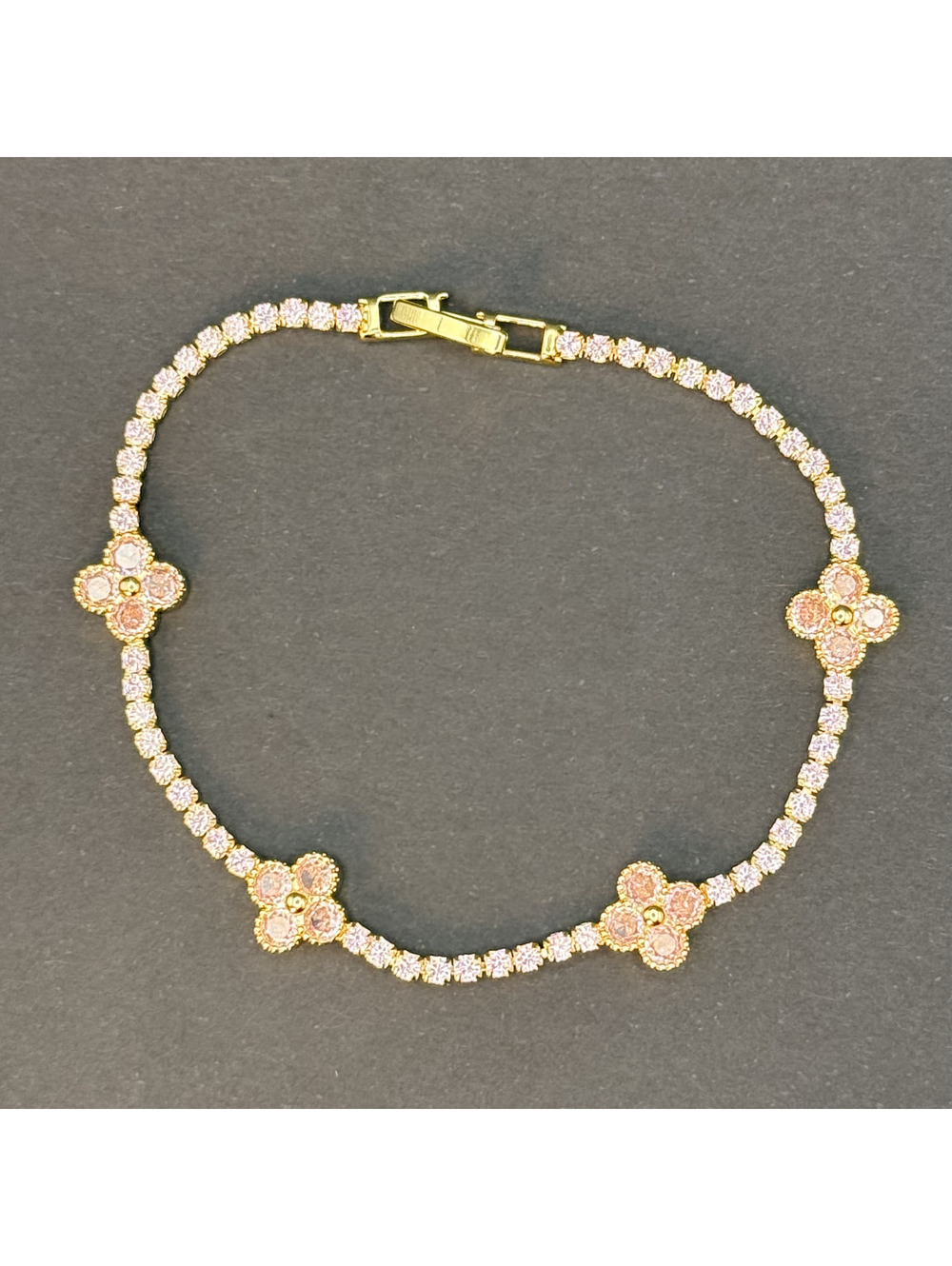 candy+clover Gold pink clover station bracelet